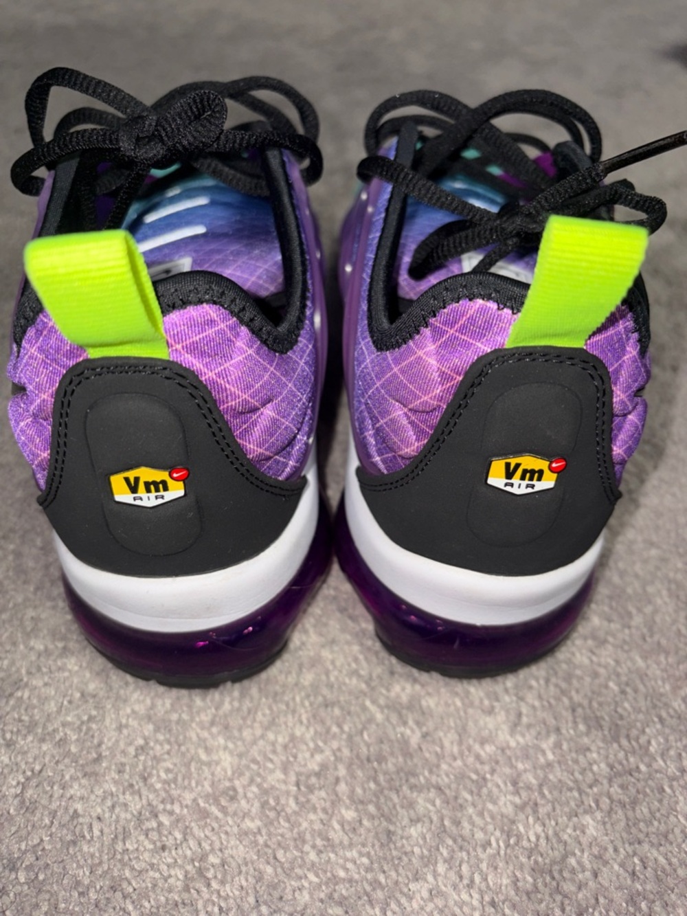 Nike Vapormax Plus - Picture 4 of 5